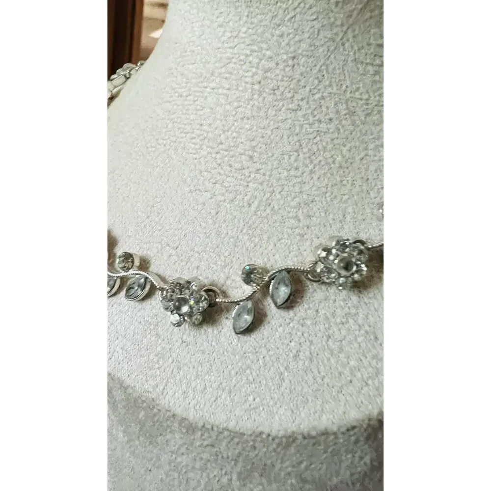 Silver-Tone Floral and Leaf Rhinestone 16” Necklace